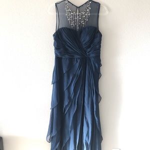 Beautiful dark blue long dress perfect for gala